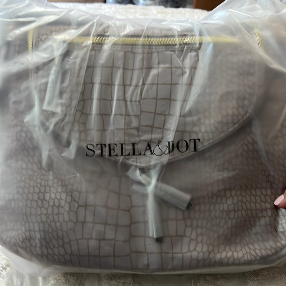 Brand new Stella and dot lady boss bag.